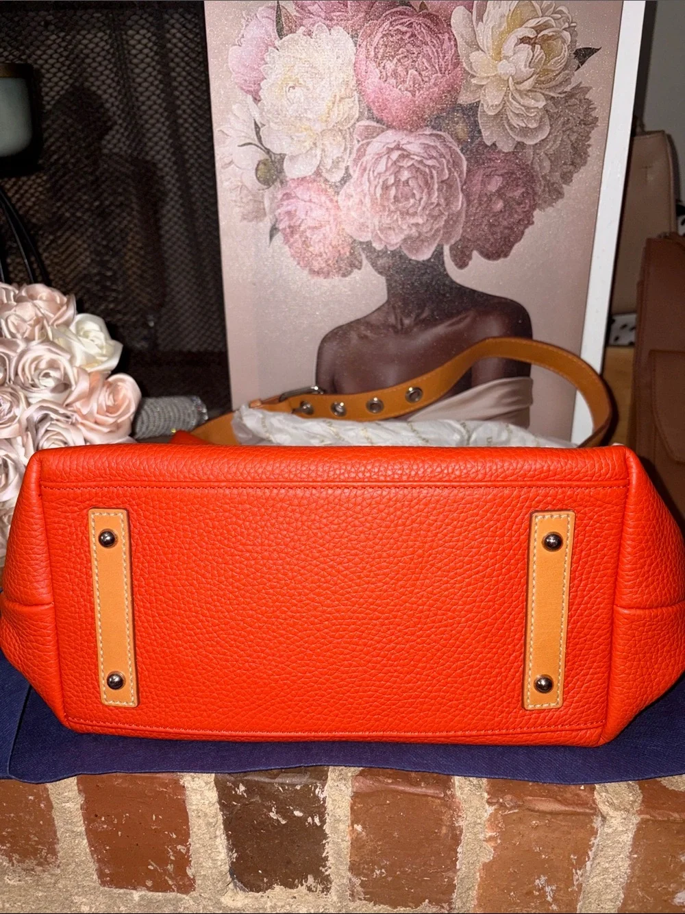 Dooney & Bourke Patterson Pebble Leather Paige Sac in orange/clementine